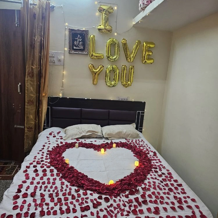 Foral and balloon decoration for first night in Bangalore